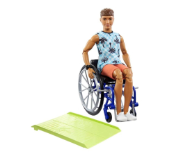 Lalka i akcesoria Barbie Fashonistas Ken na wózku Top w palmy