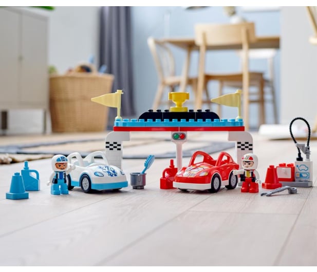 LEGO DUPLO 10947 Samochody wyścigowe - 1019944 - zdjęcie 3