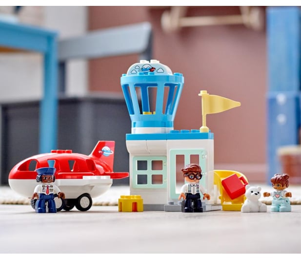 LEGO DUPLO 10961 Samolot i lotnisko - 1019952 - zdjęcie 9
