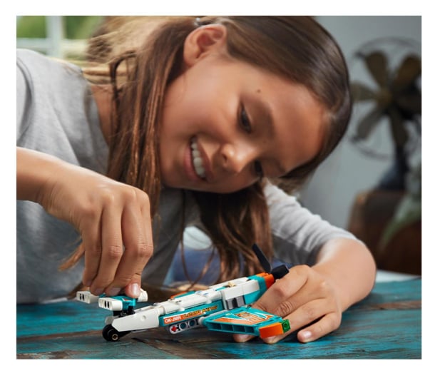 LEGO Technic 42117 Samolot wyścigowy - 1012731 - zdjęcie 2