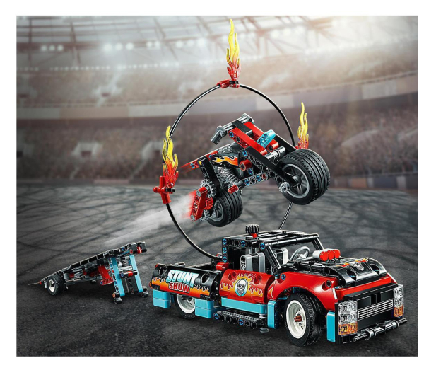 LEGO Technic 42106 Furgonetka i motocykl kaskaderski - 532332 - zdjęcie 5