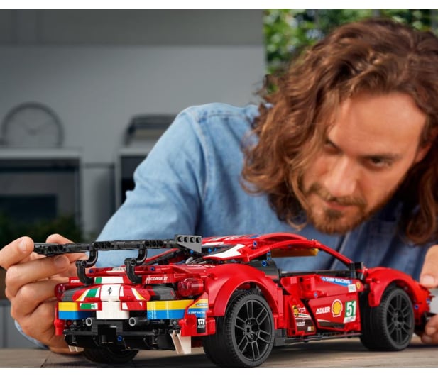 LEGO Technic 42125 Ferrari 488 GTE AF Corse #51 - 1012754 - zdjęcie 4