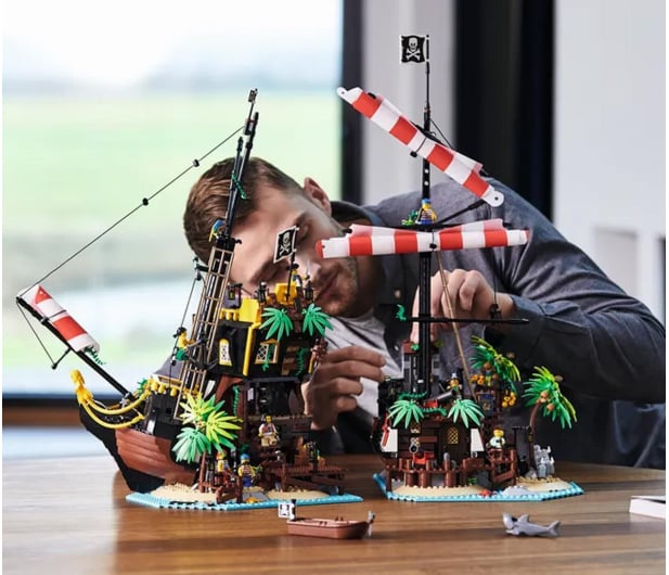 LEGO Ideas 21322 Piraci z Zatoki Barakud - 578136 - zdjęcie 2