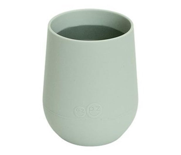 EZPZ Silikonowy kubeczek Mini Cup 120 ml pastelowa zieleń - 1083106 - zdjęcie