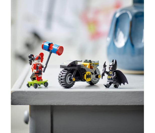 LEGO DC Batman 76220 Batman™ kontra Harley Quinn™ - 1088224 - zdjęcie 9
