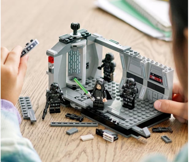 LEGO Star Wars™ 75324 Atak mrocznych szturmowców™ - 1035603 - zdjęcie 3