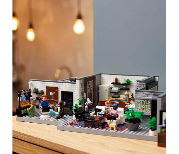 LEGO Creator 10291 Queer Eye- Mieszkanie Fab Five - 1026668 - zdjęcie 6