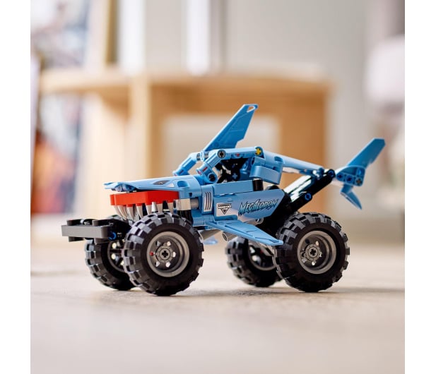 LEGO Technic 42134 Monster Jam™ Megalodon™ - 1032194 - zdjęcie 5