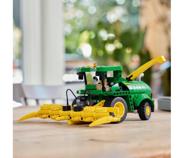 LEGO Technic 42168 John Deere 9700 Forage Harvester - 1203573 - zdjęcie 13