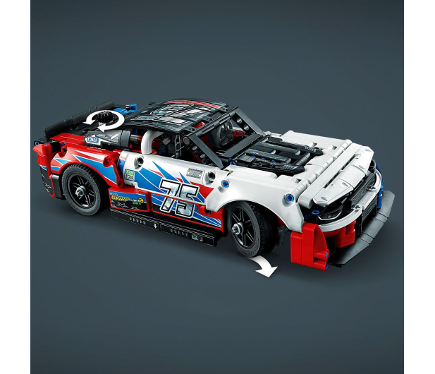 LEGO Technic 42153 Nowy Chevrolet Camaro ZL1 z serii NASCAR® - 1091322 - zdjęcie 4
