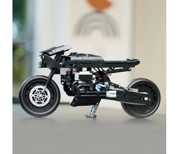 LEGO Technic 42155 BATMAN – BATMOTOR™ - 1091324 - zdjęcie 3