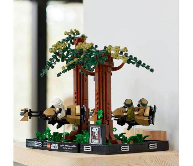 LEGO Star Wars Diorama: Pościg na ścigaczu przez Endor™ 75353 - 1091444 - zdjęcie 12