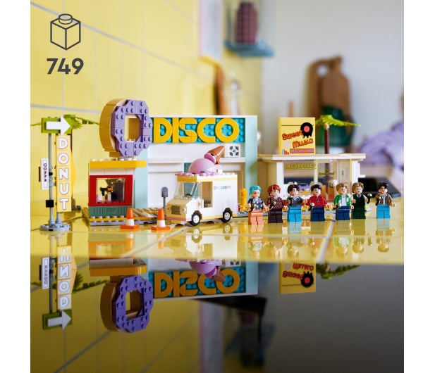 LEGO Ideas 21339 BTS Dynamite - 1144316 - zdjęcie 4