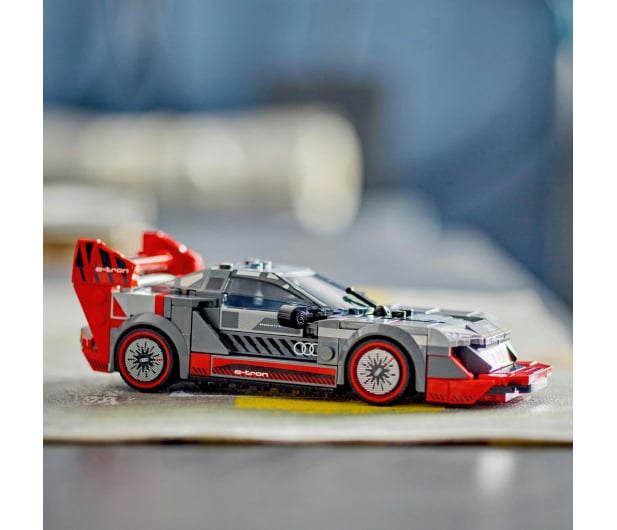 LEGO Speed Champions 76921 Wyścigowe Audi S1 E-tron Quattro - 1220617 - zdjęcie 13