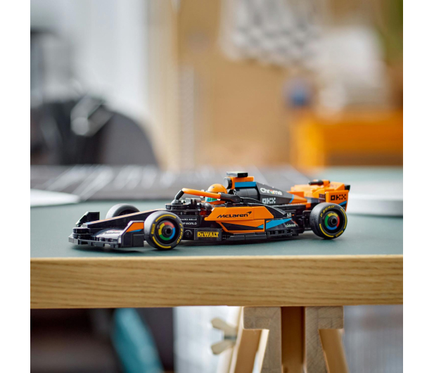 LEGO Speed Champions 76919 Samochód wyścigowy McLaren F1 2023 - 1220615 - zdjęcie 13