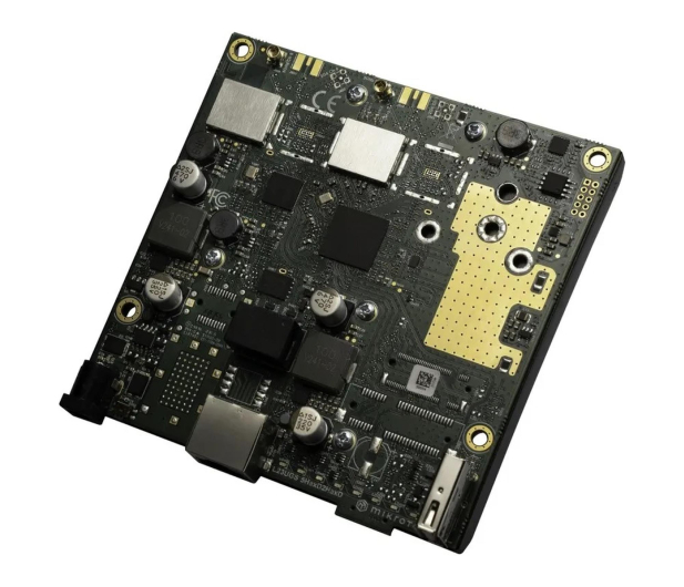 MikroTik L11UG-5HaxD - 1587660 - zdjęcie 2