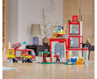 LEGO City 60320 Remiza strażacka - 1032211 - zdjęcie 4