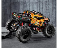 LEGO Technic 42099 Zdalnie sterowany pojazd terenowy - 505532 - zdjęcie 4