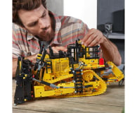 LEGO Technic 42131 Sterowany aplikacją buldożer Cat® D11 - 1090438 - zdjęcie 7