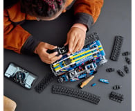 LEGO Technic 42140 Pojazd sterowany aplikacją - 1035630 - zdjęcie 3