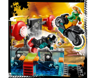 LEGO City 60294 Ciężarówka kaskaderska - 1026655 - zdjęcie 5