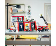 LEGO City 60414 Remiza strażacka z wozem strażackim - 1205487 - zdjęcie 12