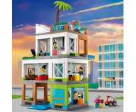 LEGO City 60365 Apartamentowiec - 1144441 - zdjęcie 9