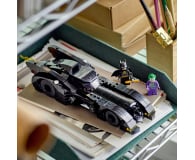 LEGO Batman 76224 Batmobil™: Pościg Batmana™ za Jokerem™ - 1159444 - zdjęcie 12